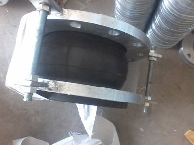 防拉脫橡膠接頭的改進基礎是什麽？